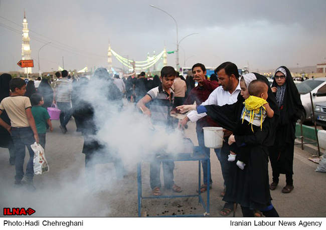 حال وهوای مسجد مقدس جمکران در شب نیمه شعبان