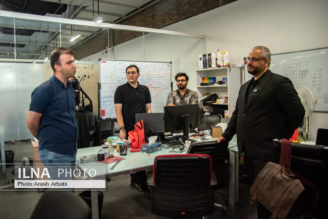 بازدید معاون توسعه کارآفرینی و اشتغال وزارت کار از کارخانه نوآوران آ