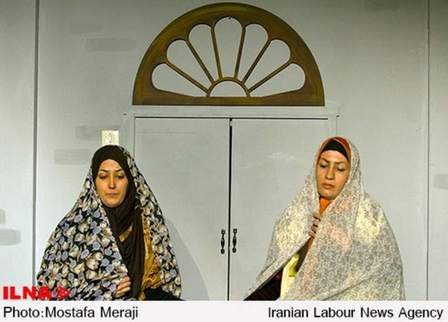 نمایش مسافران در قم به روی صحنه رفت