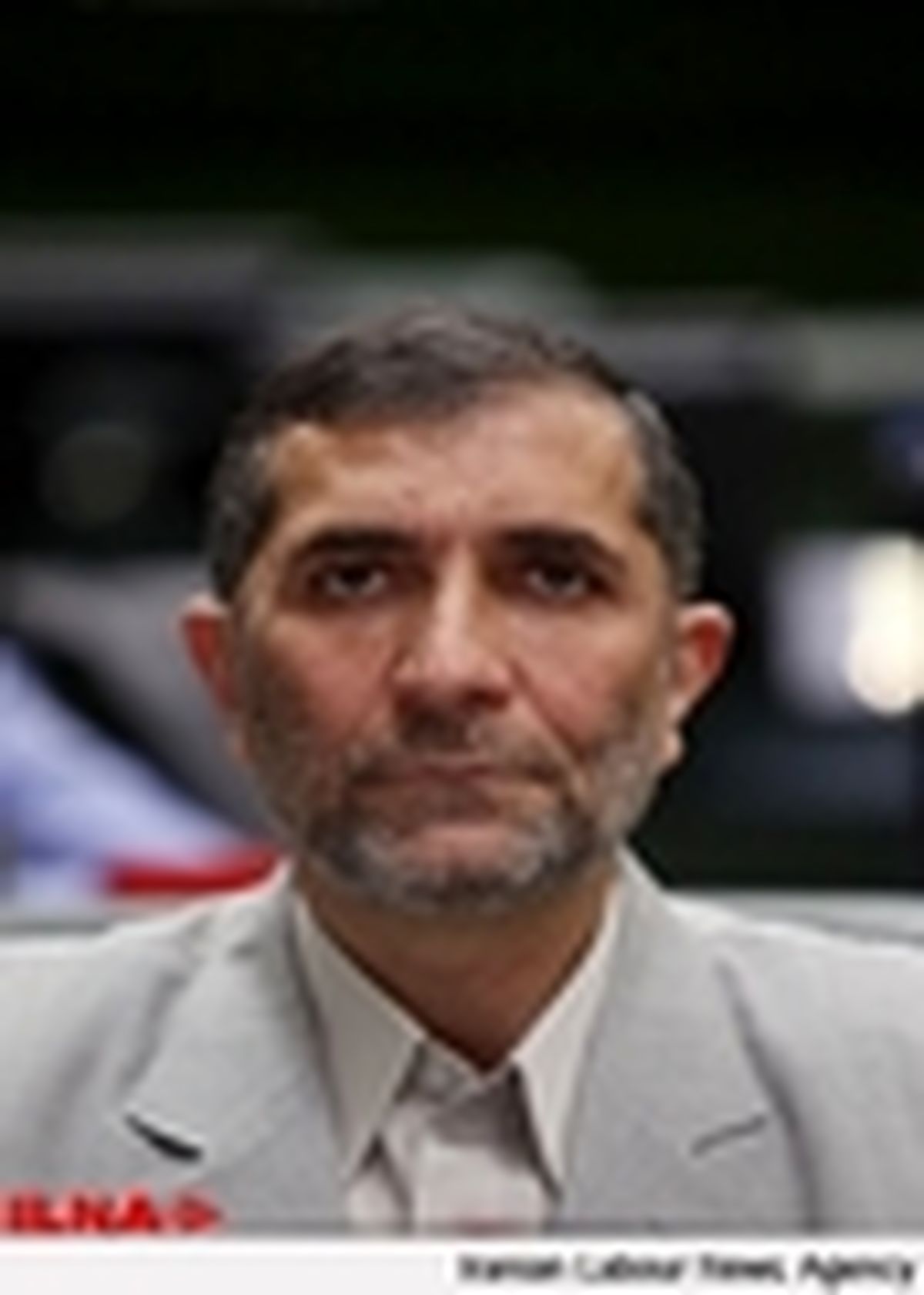برای برداشتن تحریم‌ نباید از منافع ملی کوتاه آمد