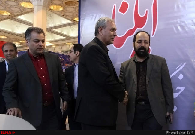 بازدید علی ربیعی وزیر تعاون، کار ورفاه اجتماعی ازنمایشگاه مطبوعات و 