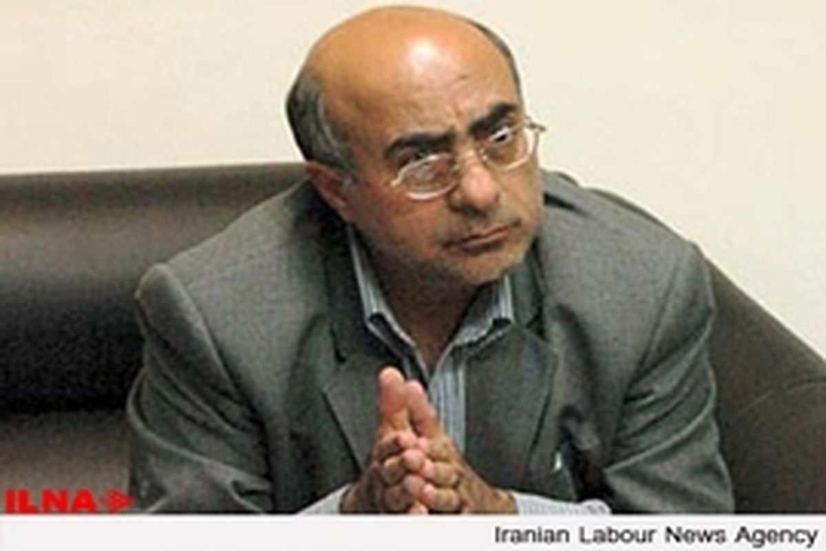 بانک‌های دولتی خدمات دهی به روز ندارند / تغییرات تدریجی در نحوه ارایه وام کمتر از ۱۰ میلیون تومانی