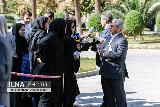 حاشیه جلسه هیات دولت - ۳۰ مهر