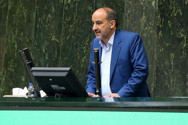 تخلفات گسترده در وزارت جهاد کشاورزی را چند ماه پیش اعلام کردم/ بخشی از مشکلات مردم ناشی از ناکارآمدی اعضای دولت است