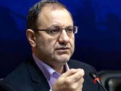 شعری نگویید که در قافیه‌اش بمانید!