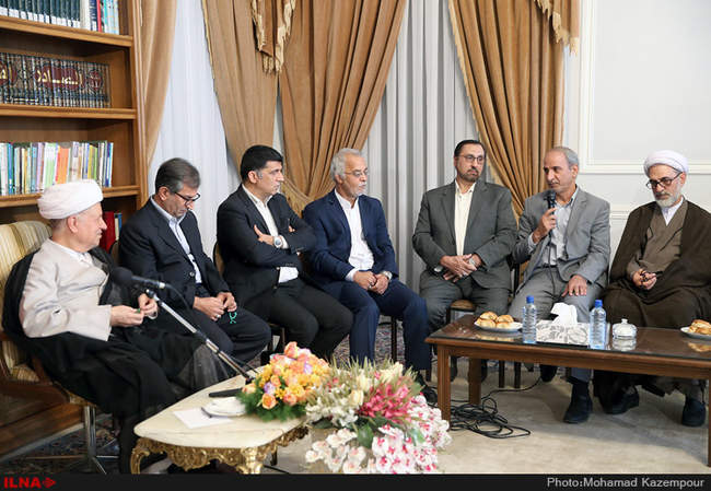 دیدار فرماندهان هشت سال دفاع مقدس با آیت الله هاشمی رفسنجانی