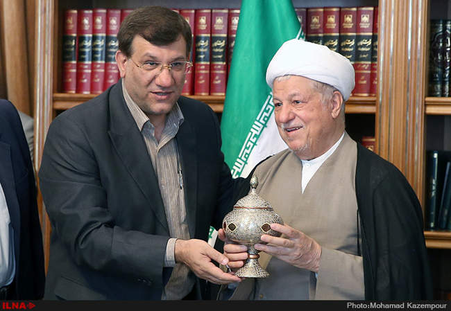 دیدار اعضای تیم ملی و مسئولین فدراسیون وزنه‌برداری با آیت الله هاشم