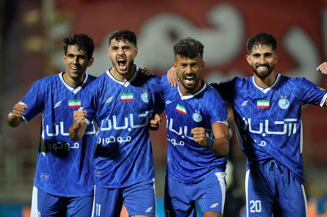 گزارش تصویری دیدار تراکتور و استقلال