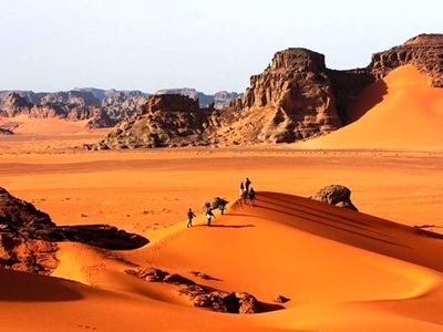 تجربیات سفر به کویر در پاییز: شب‌نشینی، رصد ستارگان، شترسواری