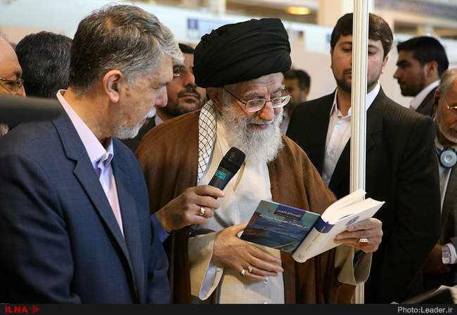 بازدید رهبر انقلاب از سی و‌‌ یکمین نمایشگاه بین‌المللی کتاب تهران