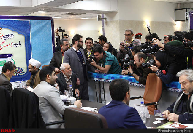 چهارمین روز ثبت‌نام داوطلبان مجالس خبرگان و شورای اسلامی - وزارت کشو