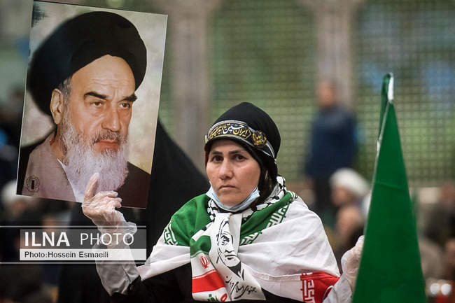 مراسم بزرگداشت 12 بهمن در حرم امام خمینی (س) 