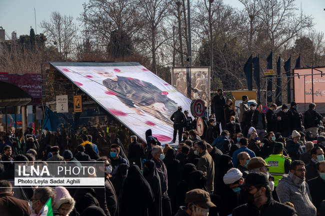 تشییع باشکوه پیکر‌های مطهر ۱۵۰ شهید گمنام در تهران/۲