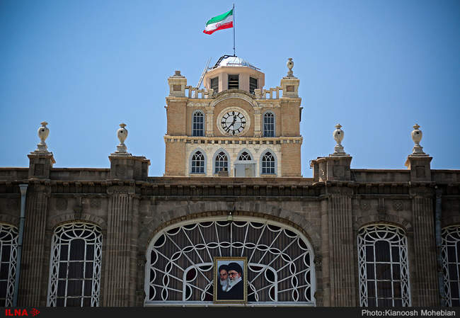 کاخ شهرداری (برج ساعت) تبریز یکی از بناهای زیبا، مستحکم و دیدنی شهر تبریز