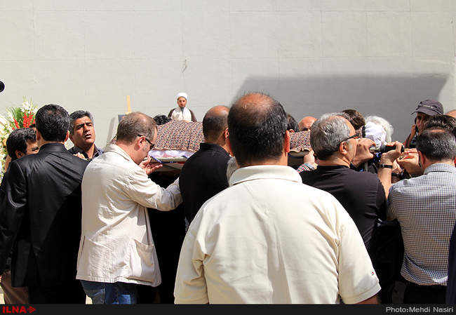 مراسم تشییع پیکر جمشید ارجمند