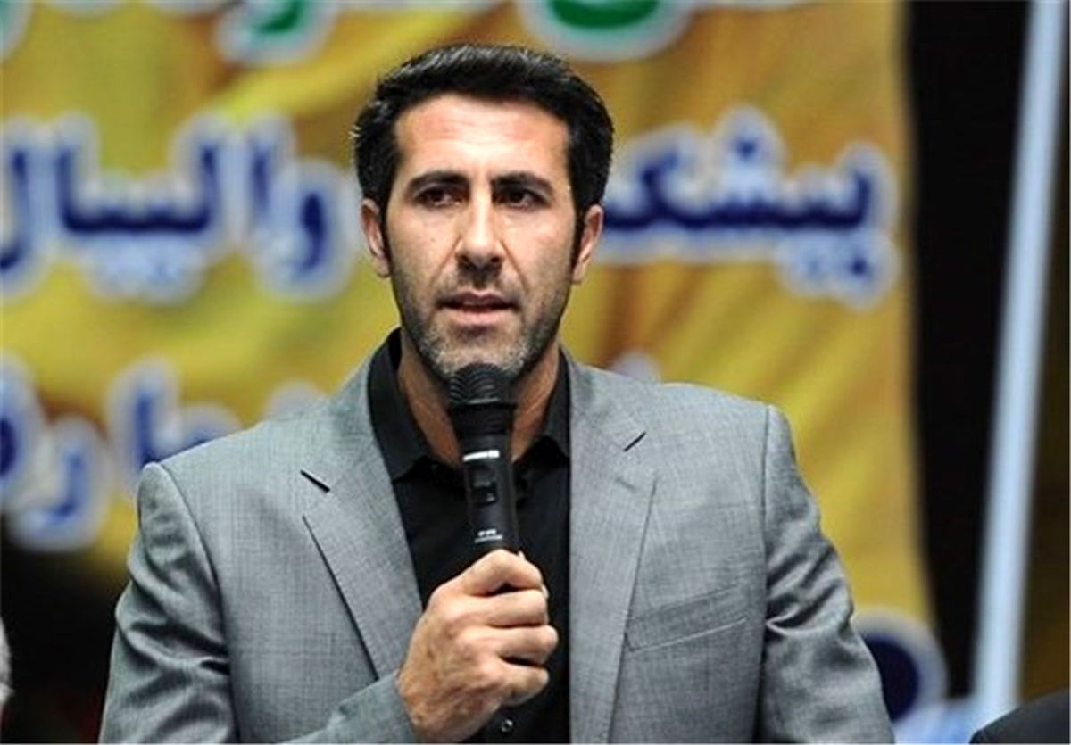 بهنام محمودی: سیاست مدارها پشت ورزش پنهان می شوند