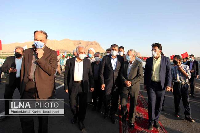 افتتاح پروژه بزرگ مجموعه پلهای شهید سلیمانی اصفهان توسط وزیر راه و ش