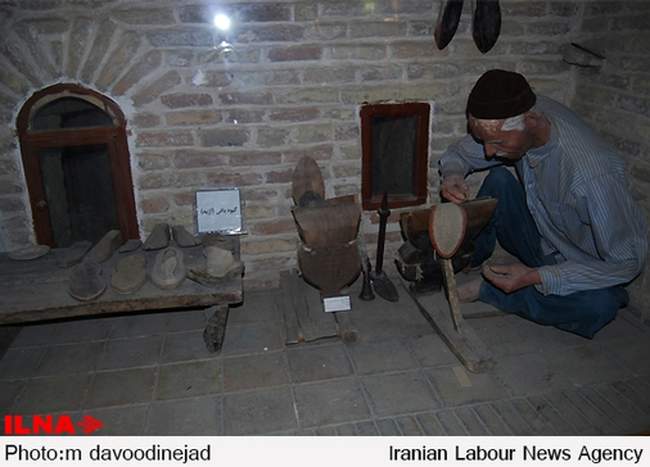 بازدید مسافران نوروزی از فلک افلاک خرم آباد / لرستان