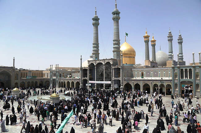 حال و هوای زائران در روز میلاد حضرت فاطمه معصومه(س)