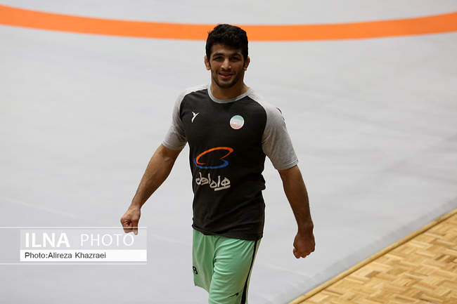 بازدید وزیر ورزش و رئیس کمیته ملی المپیک از اردوی تیم ملی کشتی و والی�