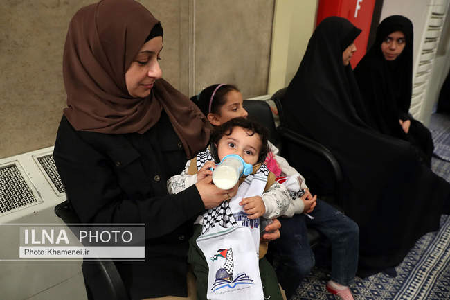 دیدار دانش‌آموزان و دانشجویان با رهبر انقلاب