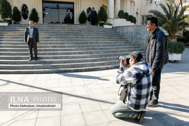 اعضای هیأت دولت در جمع خبرنگاران