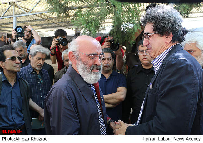 مراسم تشییع پیکر حسین قندی 