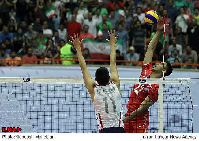 دیدار تیم های ملی والیبال ایران و آمریکا