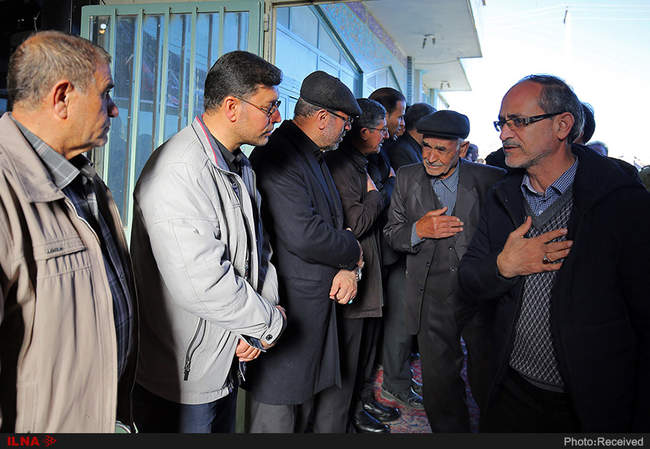 مراسم ترحیم اخوی و برخی بستگان حسین دهقان در روستای پوده