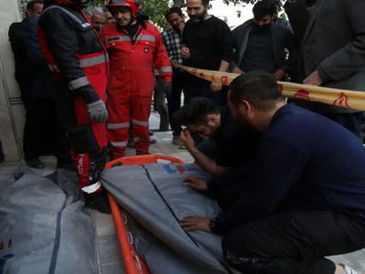 کشته و زخمی شدن ۳ کارگر بر اثر ریزش آوار درمشهد
