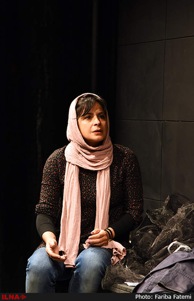 نمایش بهمن در تالار سایه شهر به روی صحنه رفت