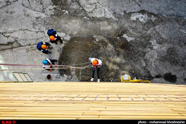 اجرای مانور زلزله در دانشگاه آزاد شهرستان قوچان