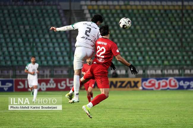 توقف تیم فوتبال تراکتور تبریز  برابر ذوب آهن اصفهان