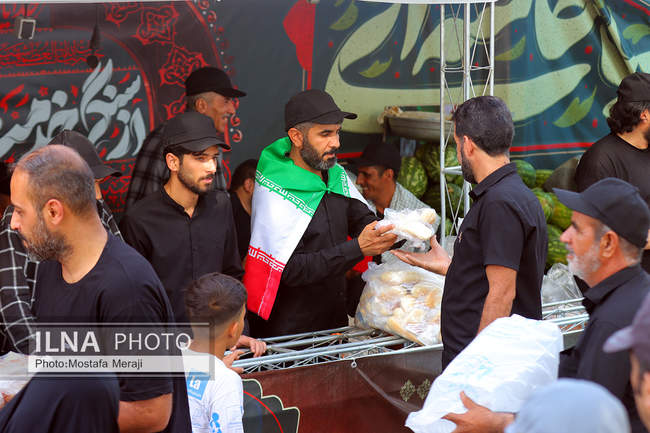 خدمت رسانی هلدینگ صنایع و معادن غدیر به عزاداران رهبر شهید در قم