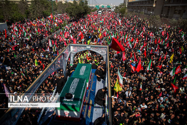 مراسم تشییع پیکر مطهر رهبر شهید انقلاب / 7
