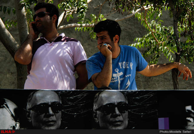 مراسم خاکسپاری پیکر عباس کیارستمی در لواسان