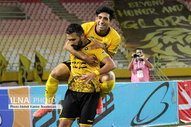 برد سپاهان برابر صنعت نفت آبادان