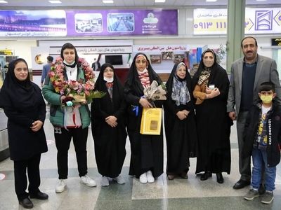 استقبال باشگاه ذوب آهن از ملی پوشان افتخار آفرین هندبال ایران
