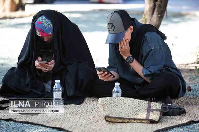 مراسم دعای عرفه در گلستان شهدای اصفهان