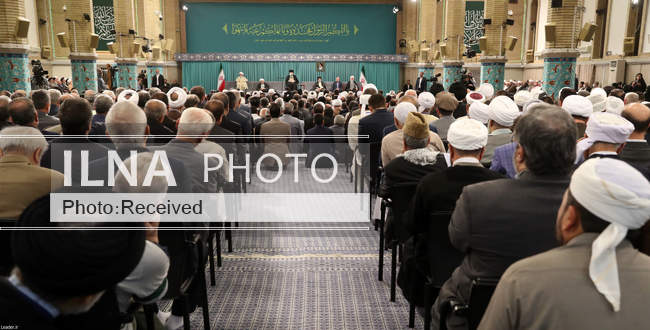 دیدار جمعی از مردم، مسئولان و مهمانان کنفرانس وحدت اسلامی با مقام مع