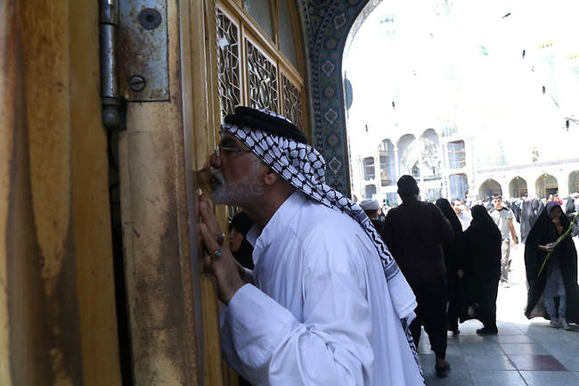 حال و هوای زائران در روز میلاد حضرت فاطمه معصومه(س)