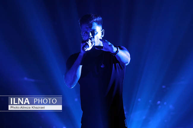 کنسرت سیروان خسروی در سی و پنجمین جشنواره بین المللی موسیقی فجر