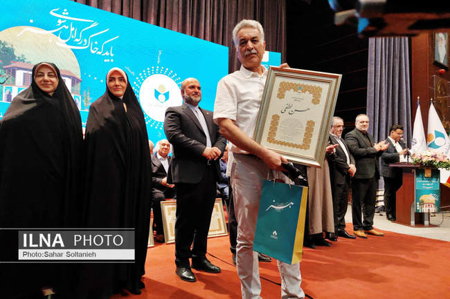 آئین نکوداشت نامداران فرهنگ و هنر قزوین