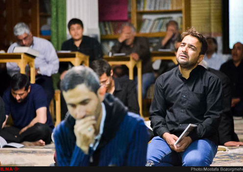 مراسم احیای شب نوزدهم ماه مبارک رمضان در مسجد امام موسی بن جعفر (ع) - مشهد
