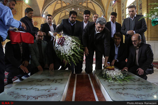 تجدید میثاق شهردار جدید تهران با آرمان های امام راحل و شهدا