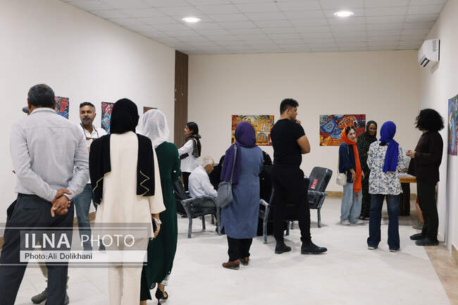 نمایشگاه پوسترهای آذرخش فراهانی در فین - 20