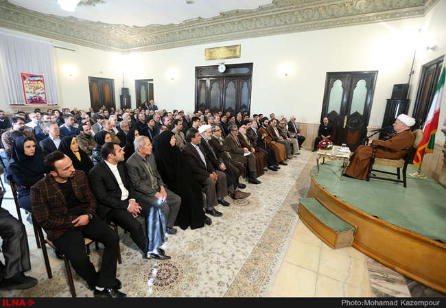 دیدار جمعی از فرماندهان دفاع مقدس با آیت الله هاشمی رفسنجانی