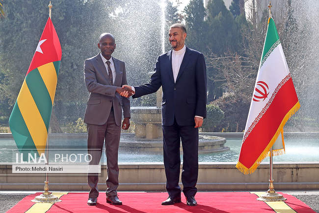 Iranian, Togolese FMs hold meeting
