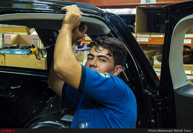 بازدید خبرنگاران از خط تولید ایران خودرو و رونمایی از خودرو هایما