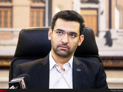 عذرخواهی آذری‌جهرمی بابت قطع‌شدن اینترنت